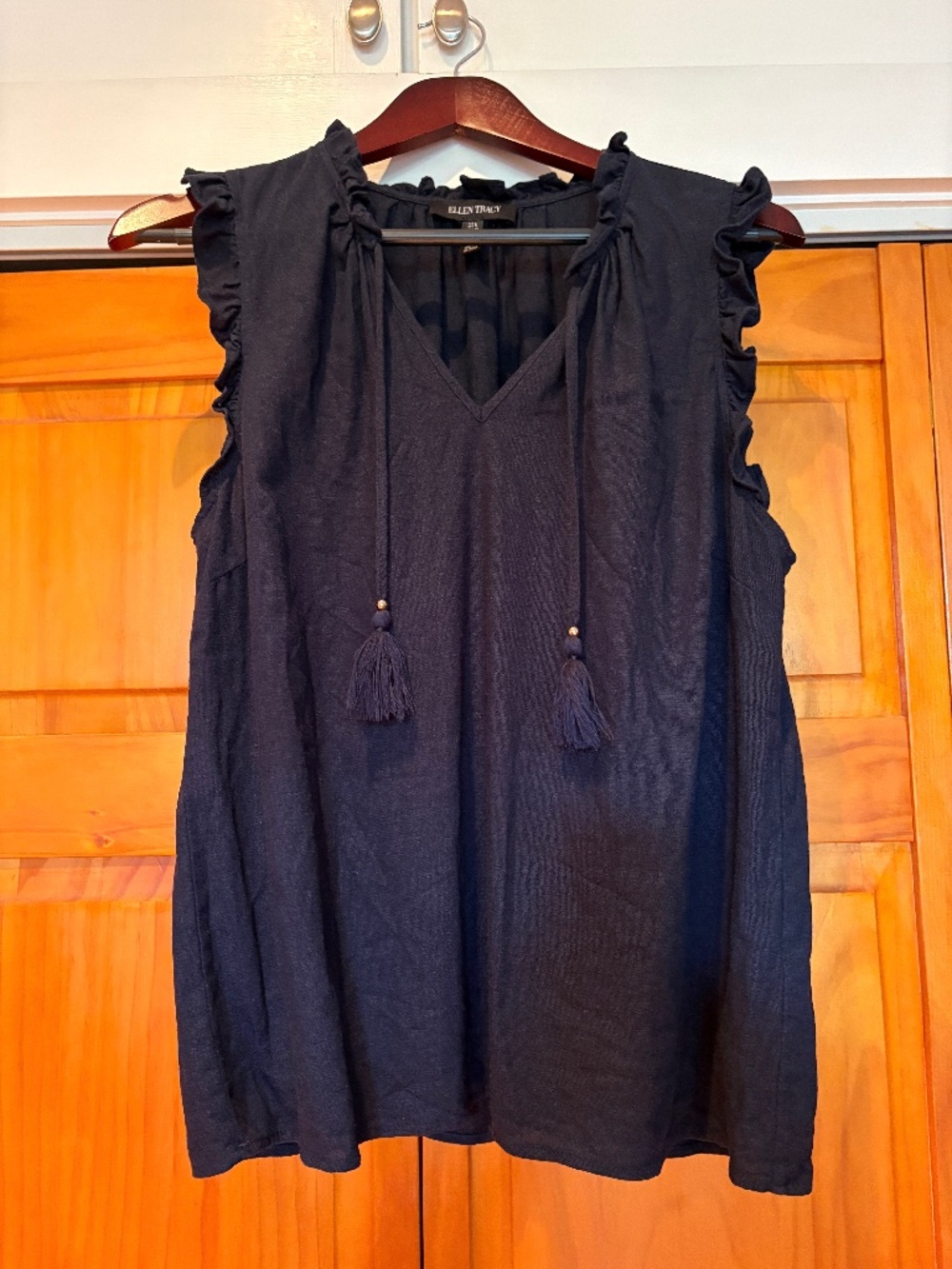 Ellen Tracy Linen Blend Sleeveless Blouse Ruffle Detail Dark Navy Blue Large